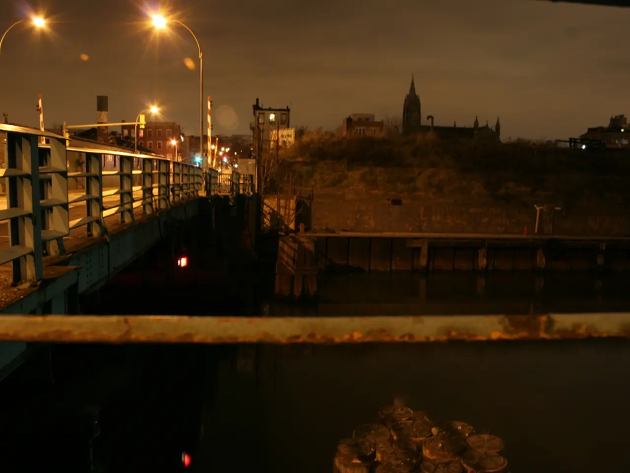 Construction of pedestrian and bike bridge over Scharnhorststraße to cease from 25th August