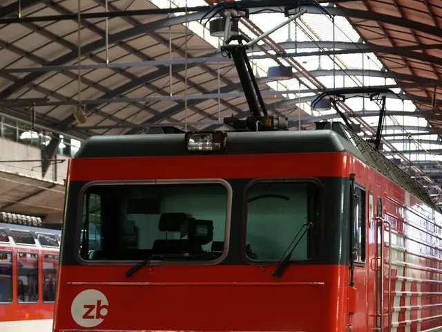 Train initially erected by D. Luis over a century and a half ago reduces travel time below 15...