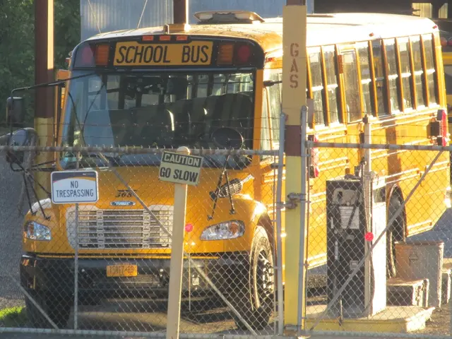 Diversions of Buses on Bierstadter Street