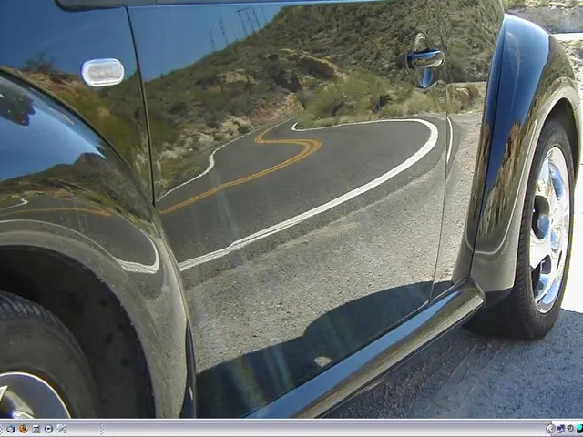 Tesla's Vice President of Software Engineering, David Lau, is said to be leaving his position.